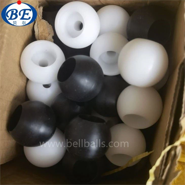 Forats personalitzats a la bola de plàstic